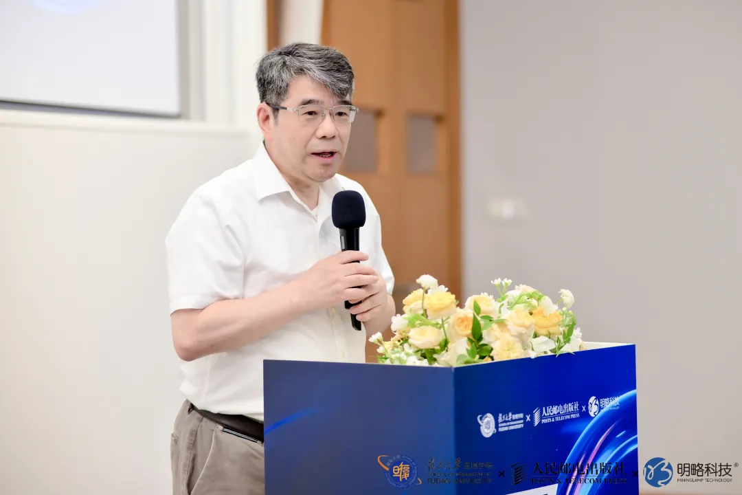 ���ʻ��ש@��������AI�������ع�Ӫ���·�ʽ���ڸ�����ѧ�ذ�����